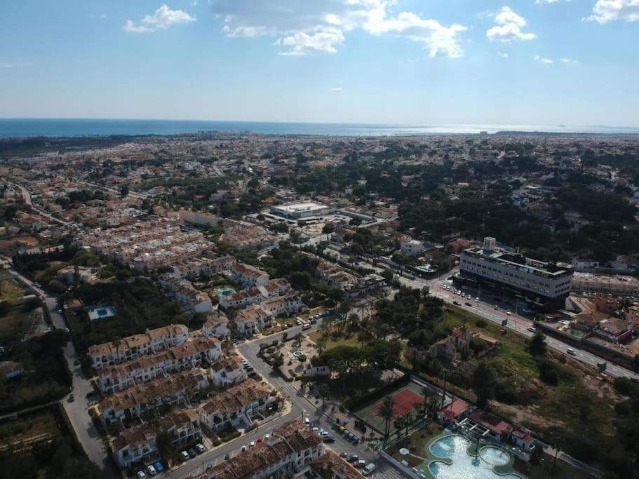 Apartamento Agua Rosa Торевьиа Экстерьер фото