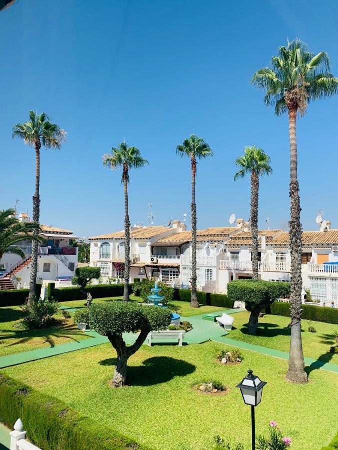 Apartamento Agua Rosa Торевьиа Экстерьер фото