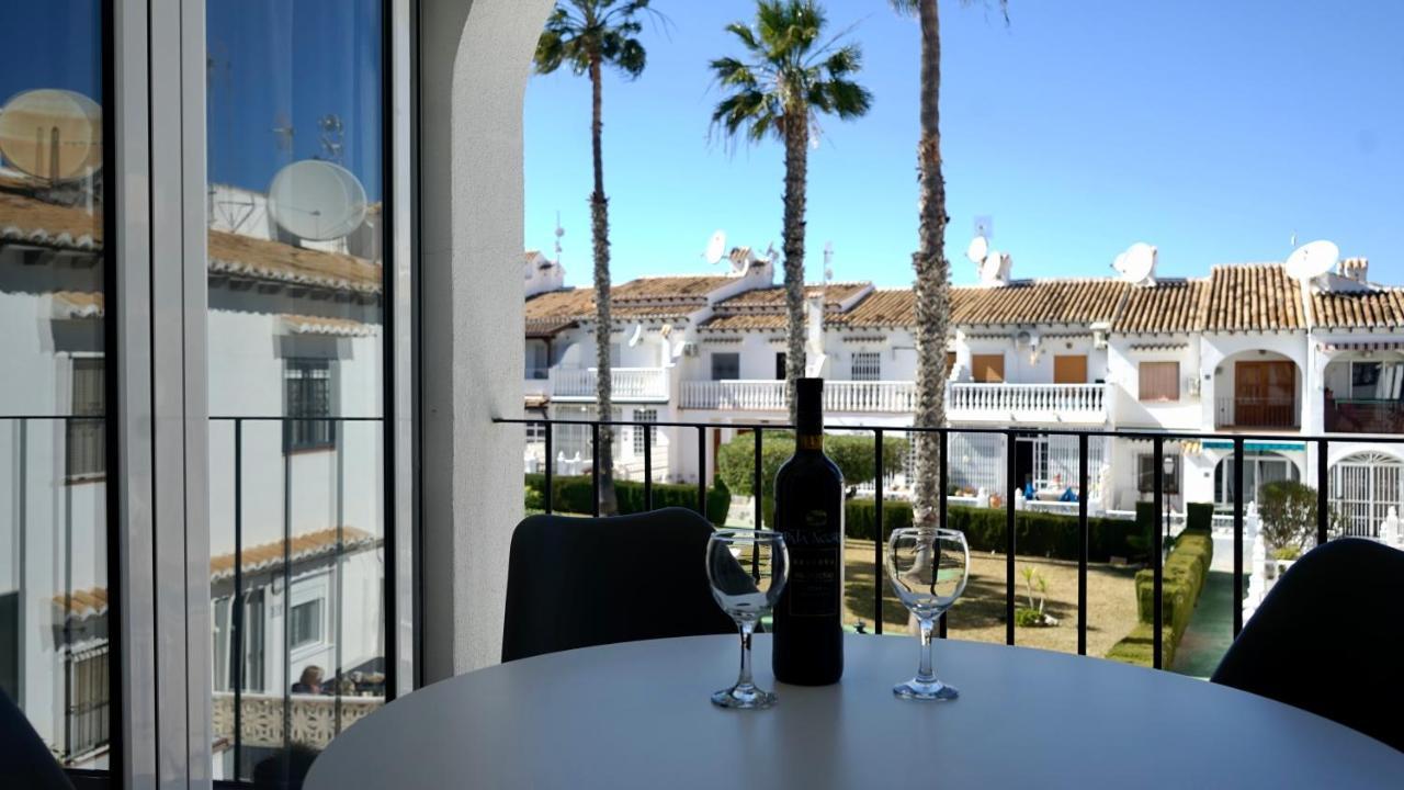 Apartamento Agua Rosa Торевьиа Экстерьер фото
