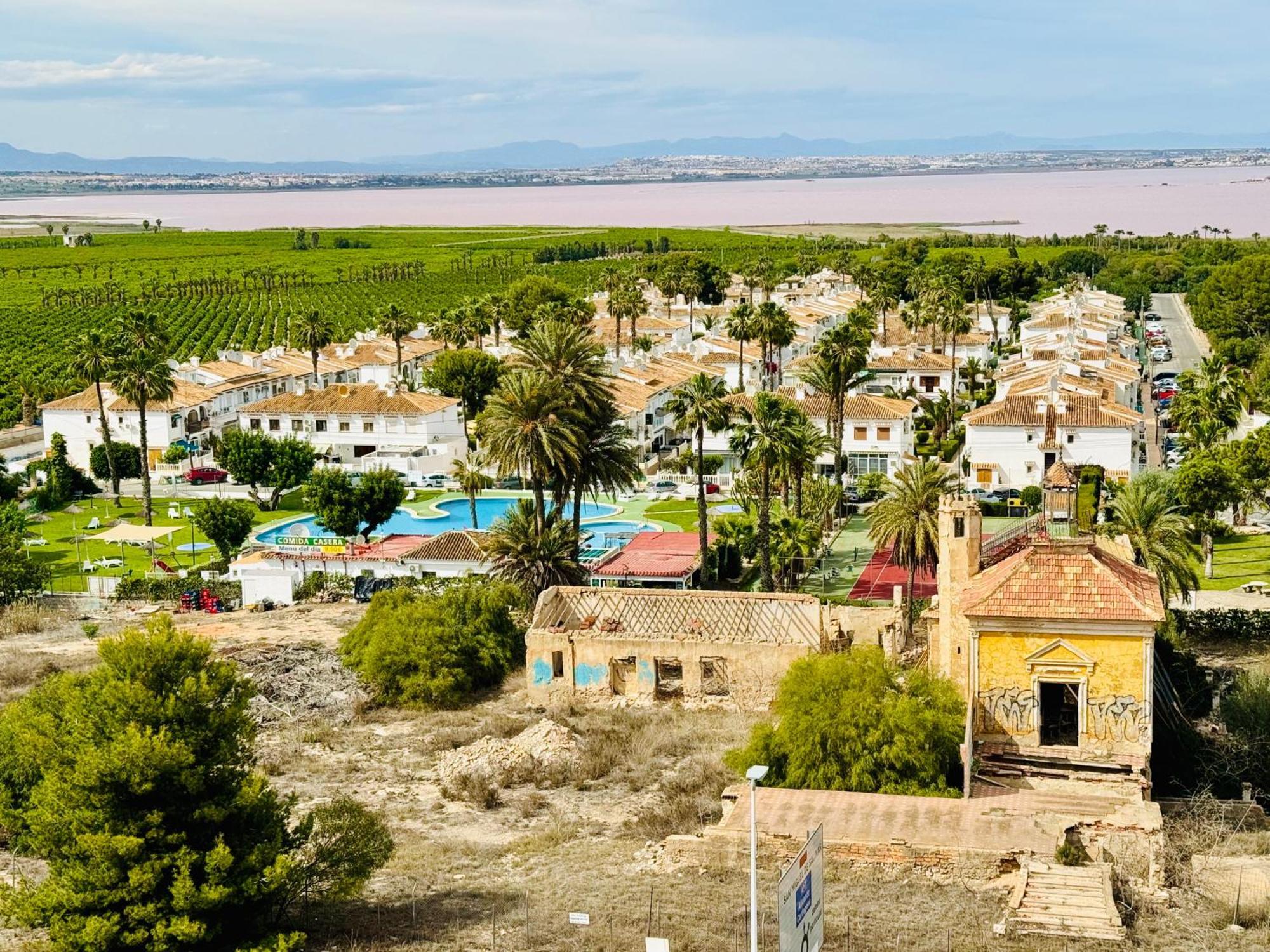 Apartamento Agua Rosa Торевьиа Экстерьер фото